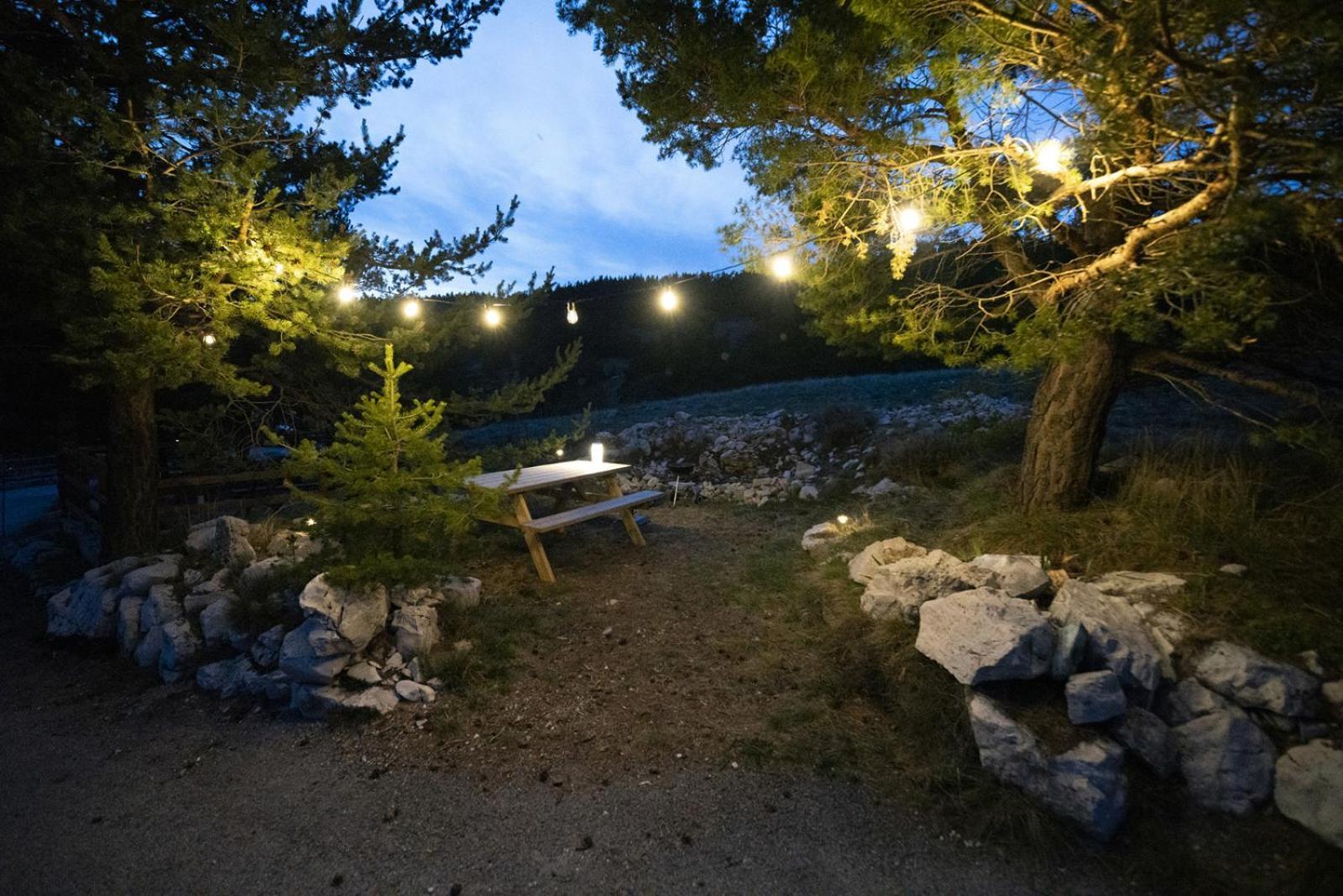 Bel Appartement Type Chalet Avec Balneo Et Jardin Greolieres Exteriér fotografie